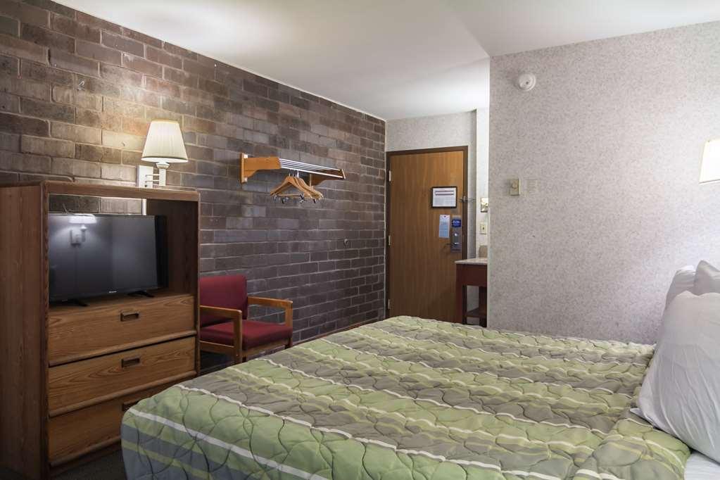 6-madison, Wi - East Hotel
